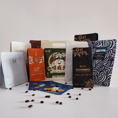 Купить Zipper Closure Printed Packing Bag with Die-cut Handle 3-5 Days Sample online manufacture